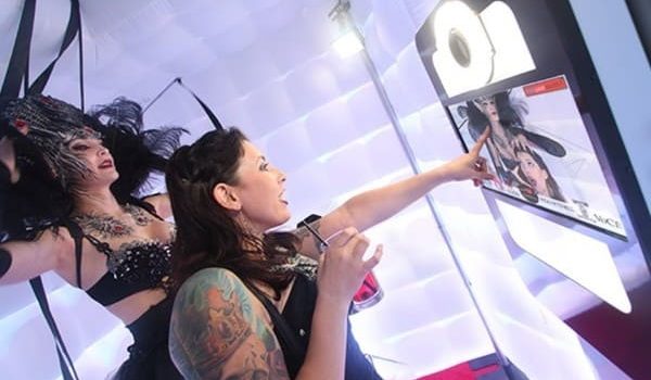 Selfie Pod welovebooths GIF Photographs in style Strike a pose with a smile. Photo taken in style